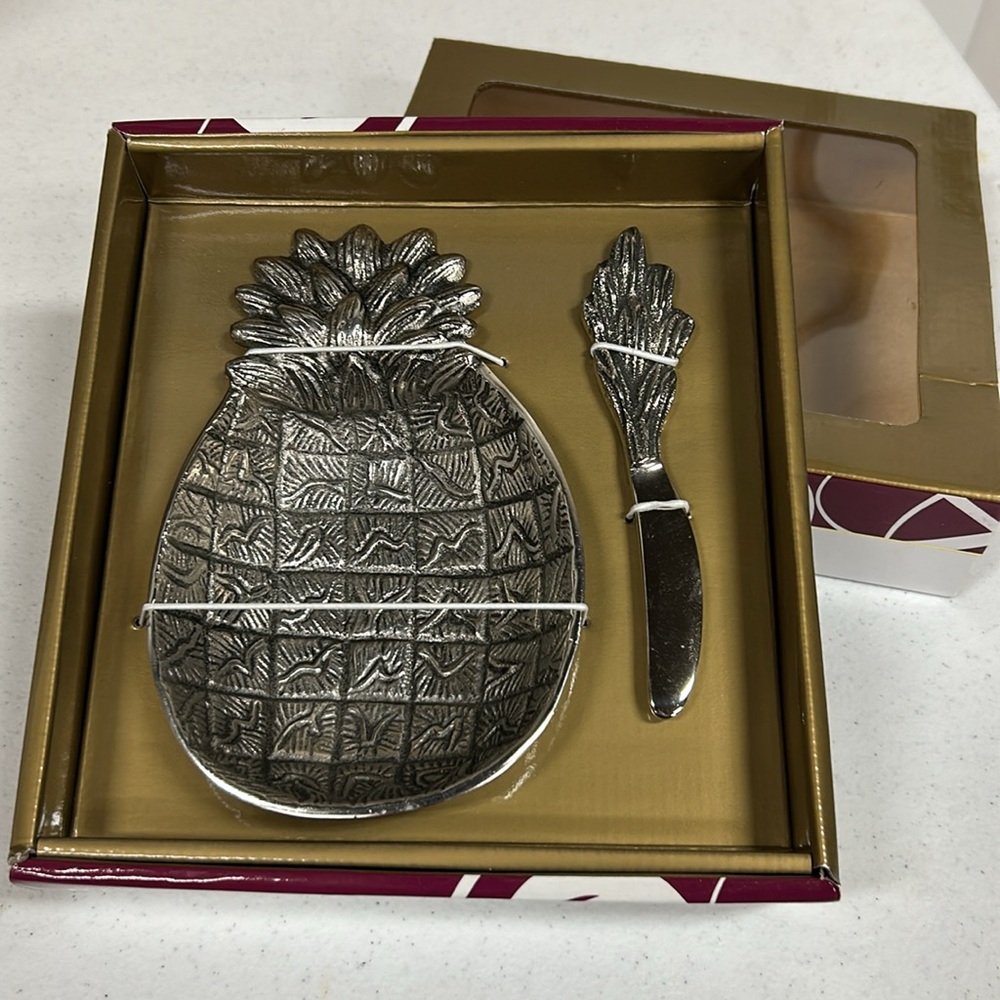 Biltmore Dip Bowl & Spreader Set. NEW in Box